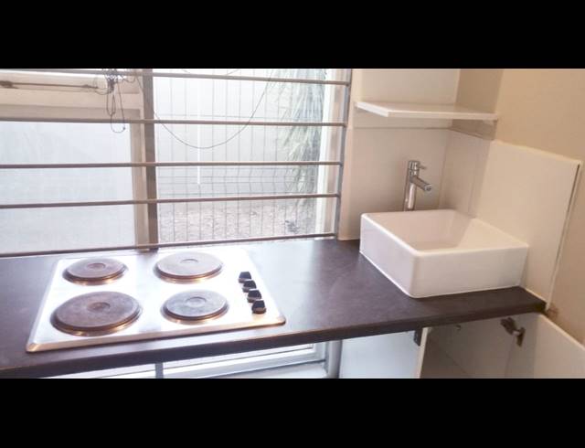 1 bed property to rent in WOODSTOCK